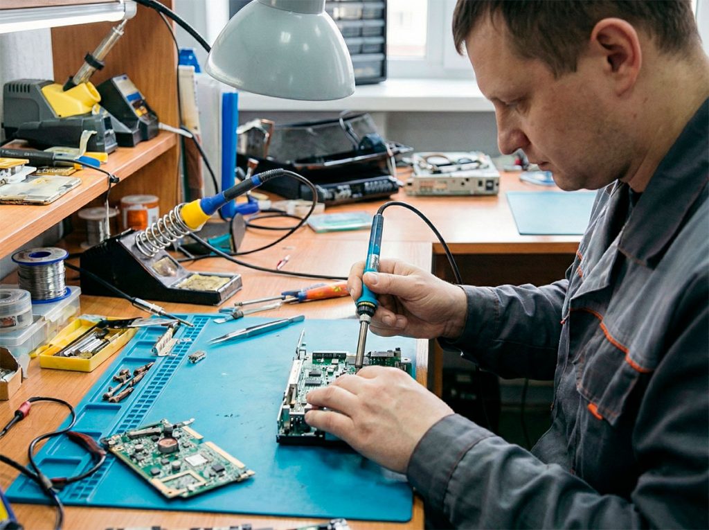 Ремонт платы в сервисном центре